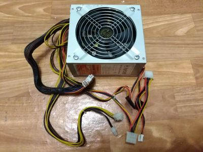 Лот: 11055103. Фото: 1. Блок питания 450w (видео 8pin). Корпуса, блоки питания