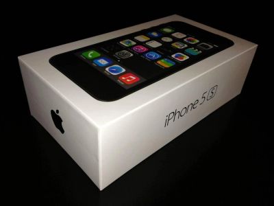 Лот: 6526070. Фото: 1. iPhone 5s 32Gb Space gray. Смартфоны
