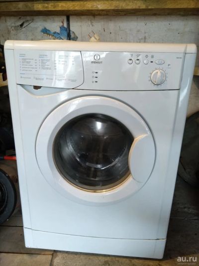Лот: 13620014. Фото: 1. Машинка стиральная indesit. Стиральные машины
