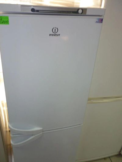 Лот: 8447499. Фото: 1. Холодильник Indesit sb1670.028... Холодильники, морозильные камеры