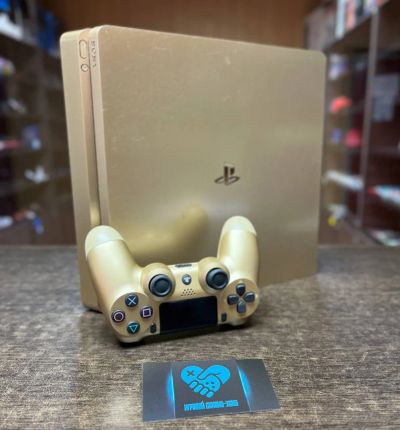 Лот: 21099387. Фото: 1. PlayStation 4 Slim Gold Edition... Игровые приставки, консоли