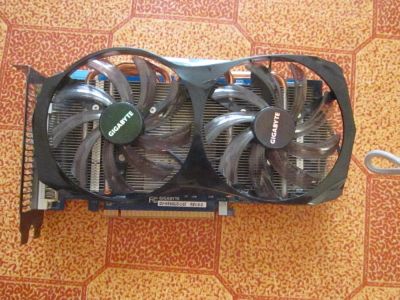 Лот: 4080559. Фото: 1. Видеокарта gigabyte geforce 560. Видеокарты