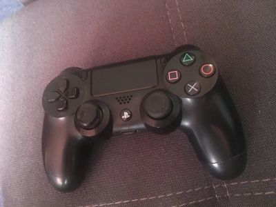 Лот: 10786872. Фото: 1. Геймпад Sony Playstation 4 DualShock... Запчасти для игровых приставок, консолей