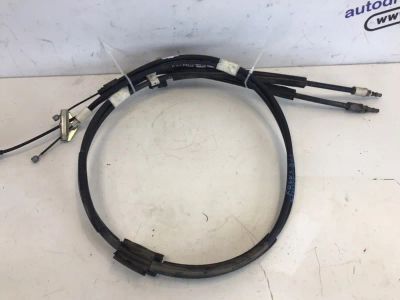 Лот: 21707826. Фото: 1. тросик ручного тормоза Ford Focus... Двигатель и элементы двигателя