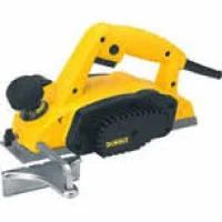 Лот: 8016477. Фото: 1. Рубанок Электрический DeWALT DW680. Электроинструмент