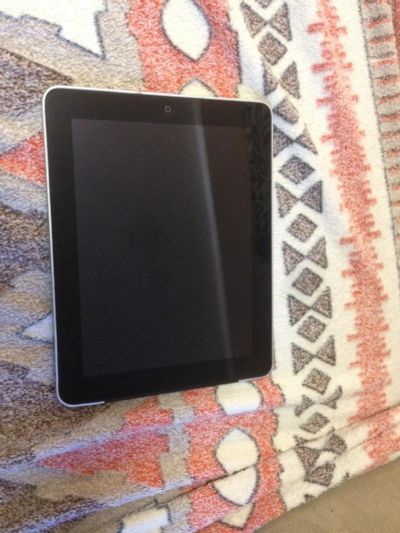 Лот: 7897261. Фото: 1. Продам Ipad 16 Gb + 3G. Планшеты