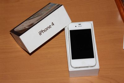 Лот: 3514593. Фото: 1. iphone 4 16Gb White. Смартфоны