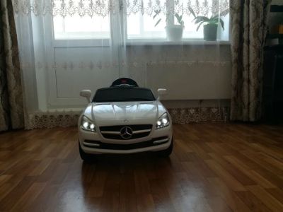 Лот: 11176955. Фото: 1. Электромобиль Mercedes-Benz SLK-klasse... Детские электромобили