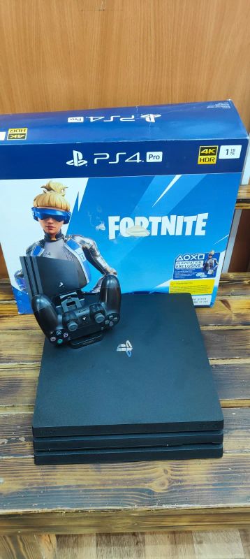 Лот: 24589334. Фото: 1. ps4 pro прошита. Игровые приставки, консоли