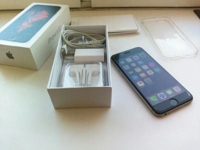 Лот: 9868822. Фото: 1. iPhone 6s space gray 16gb. Смартфоны