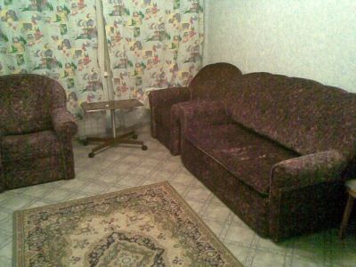 Лот: 4039343. Фото: 1. Диван и два кресла. Кресла, пуфы