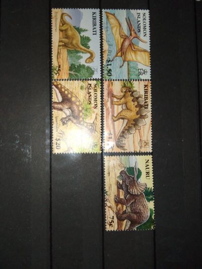 Лот: 21377559. Фото: 1. Марки динозавры. Марки