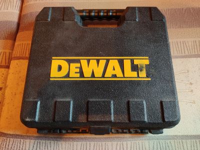 Лот: 20772377. Фото: 1. Кейс от шуруповерта DeWALT DCD710C2. Кейсы, сумки для инструмента