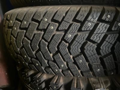 Лот: 24664338. Фото: 1. Зимняя резина 195/65 R-15 "Medeo... Шины