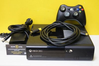Лот: 10470247. Фото: 1. Продам игровую приставку Microsoft... Игровые приставки, консоли