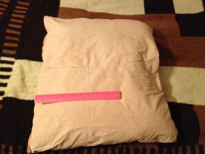 Лот: 5267454. Фото: 1. 2 старых перьевых подушки одним... Одеяла, подушки