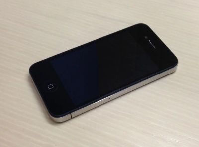 Лот: 3168298. Фото: 1. Apple iPhone 4 16 GB Black в идеальном... Смартфоны