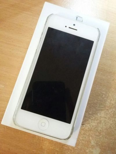 Лот: 6188195. Фото: 1. iPhone 5. Смартфоны