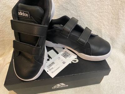 Лот: 19420696. Фото: 1. Кроссовки оригинал adidas 33p. Кеды, кроссовки
