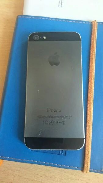 Лот: 7325959. Фото: 1. iPhone 5 16gb black. Смартфоны