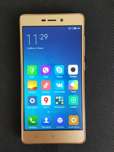 Лот: 7687371. Фото: 1. Смартфон Xiaomi Redmi 3 Gold Состояние... Смартфоны