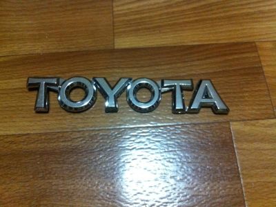 Лот: 10573463. Фото: 1. Эмблема багажника Toyota новая. Кузов