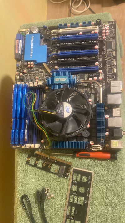 Лот: 24637515. Фото: 1. Мат плата Asus P6 T6 WS Revolution... Материнские платы