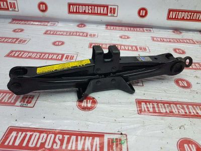Лот: 20902350. Фото: 1. Домкрат 1100 кг Subaru (б/у). Двигатель и элементы двигателя
