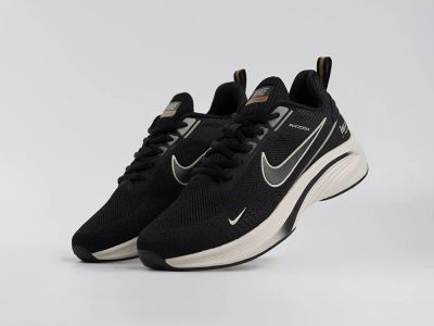 Лот: 25130506. Фото: 1. Кроссовки Nike. Кеды, кроссовки, слипоны