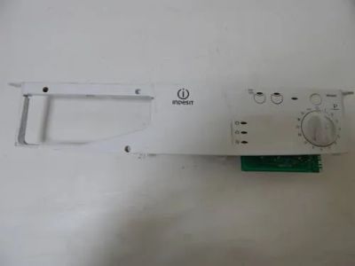 Лот: 21370464. Фото: 1. Модуль стиральной машины - INDESIT... Запчасти для стиральных и посудомоечных машин