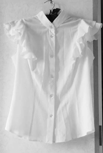 Лот: 18742411. Фото: 1. Белоснежная блузка, размер 40-42-44... Блузы, рубашки