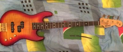 Лот: 5693115. Фото: 1. Бас-гитара Warmoth PJ Bass Custom... Гитары