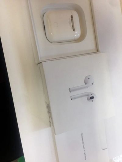 Лот: 17200666. Фото: 1. Apple AirPods 2 беспроводные наушники... Наушники, гарнитуры