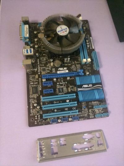 Лот: 25677993. Фото: 1. s1155 Asus P8H61/USB3 + i3-2130. Комплекты запчастей