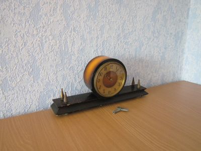 Лот: 18116199. Фото: 1. Часы "Весна" нерабочие. Часы настенные, настольные