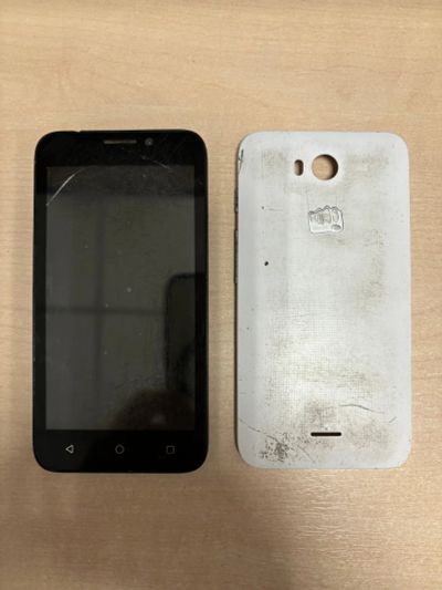 Лот: 24588177. Фото: 1. №1792 . Смартфон Micromax Q379... Смартфоны