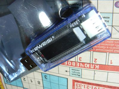 Лот: 11891214. Фото: 1. Тестер питания по USB - напряжения... Зарядные устройства, блоки питания, адаптеры сетевые для смартфонов