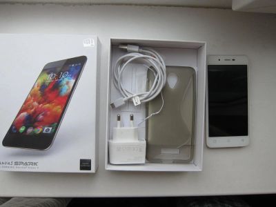 Лот: 10134568. Фото: 1. Смартфон Micromax Q380 Canvas... Смартфоны