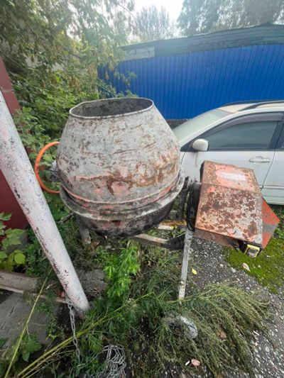Лот: 23565688. Фото: 1. Бетономешалка электрическая 250л... Электроинструмент