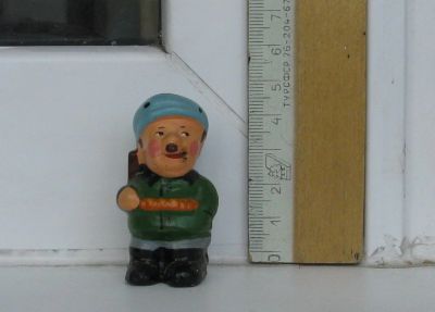 Лот: 11962842. Фото: 1. КУРИЛ*ЩИК фигурка статуэтка сувенир... Игрушки