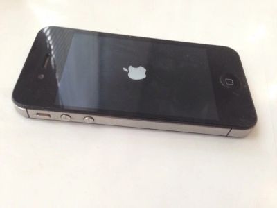 Лот: 8821334. Фото: 1. продам Iphone 4S 8GB black. Смартфоны