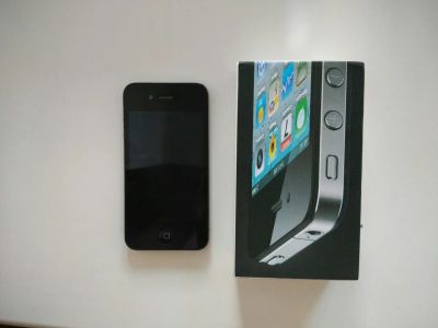 Лот: 9622178. Фото: 1. Iphone 4 16gb (без глюков в идеальном... Смартфоны