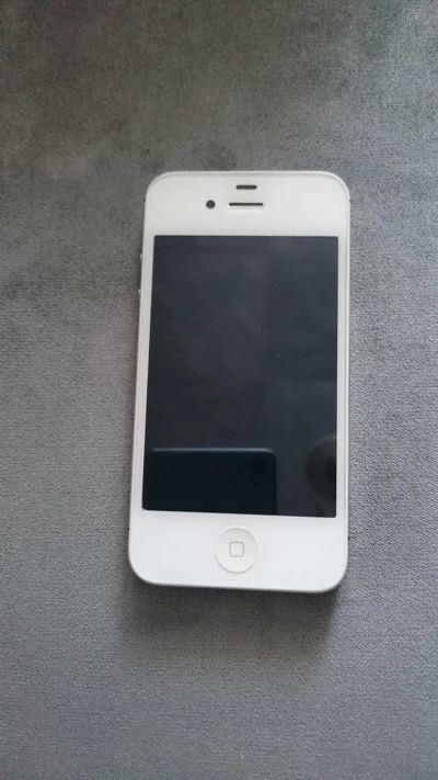 Лот: 6918115. Фото: 1. IPhone 4s оригинал. Смартфоны