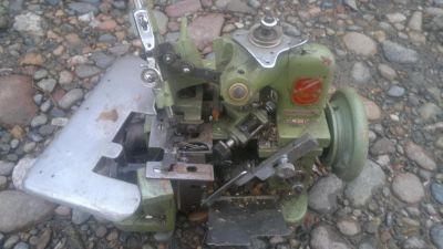 Лот: 7990155. Фото: 1. Оверлок "Летающая лошадь" 51 класса... Швейная, вязальная
