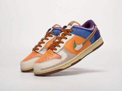 Лот: 21775275. Фото: 1. Кроссовки Nike SB Dunk Low (40513... Кеды, кроссовки, слипоны