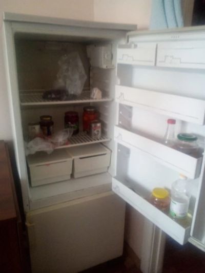 Лот: 14832674. Фото: 1. Холодильник бирюса. Холодильники, морозильные камеры