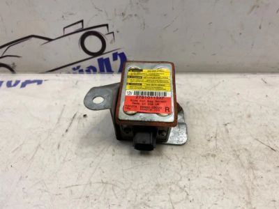 Лот: 21713633. Фото: 1. датчик airbag Toyota Avensis ST220. Двигатель и элементы двигателя