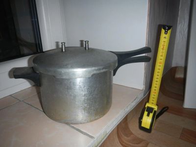 Лот: 6699142. Фото: 1. Скороварка. Кастрюли