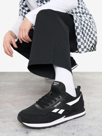 Лот: 25368538. Фото: 1. Кроссовки мужские Reebok Valkrian... Кеды, кроссовки, слипоны