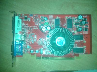 Лот: 3074672. Фото: 1. видеокарта PCI-E 128Mb DDR Sapphire... Видеокарты